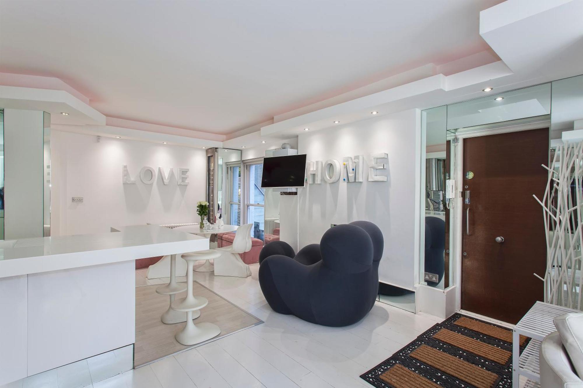 Hampstead Summer Time Garden Apartment London