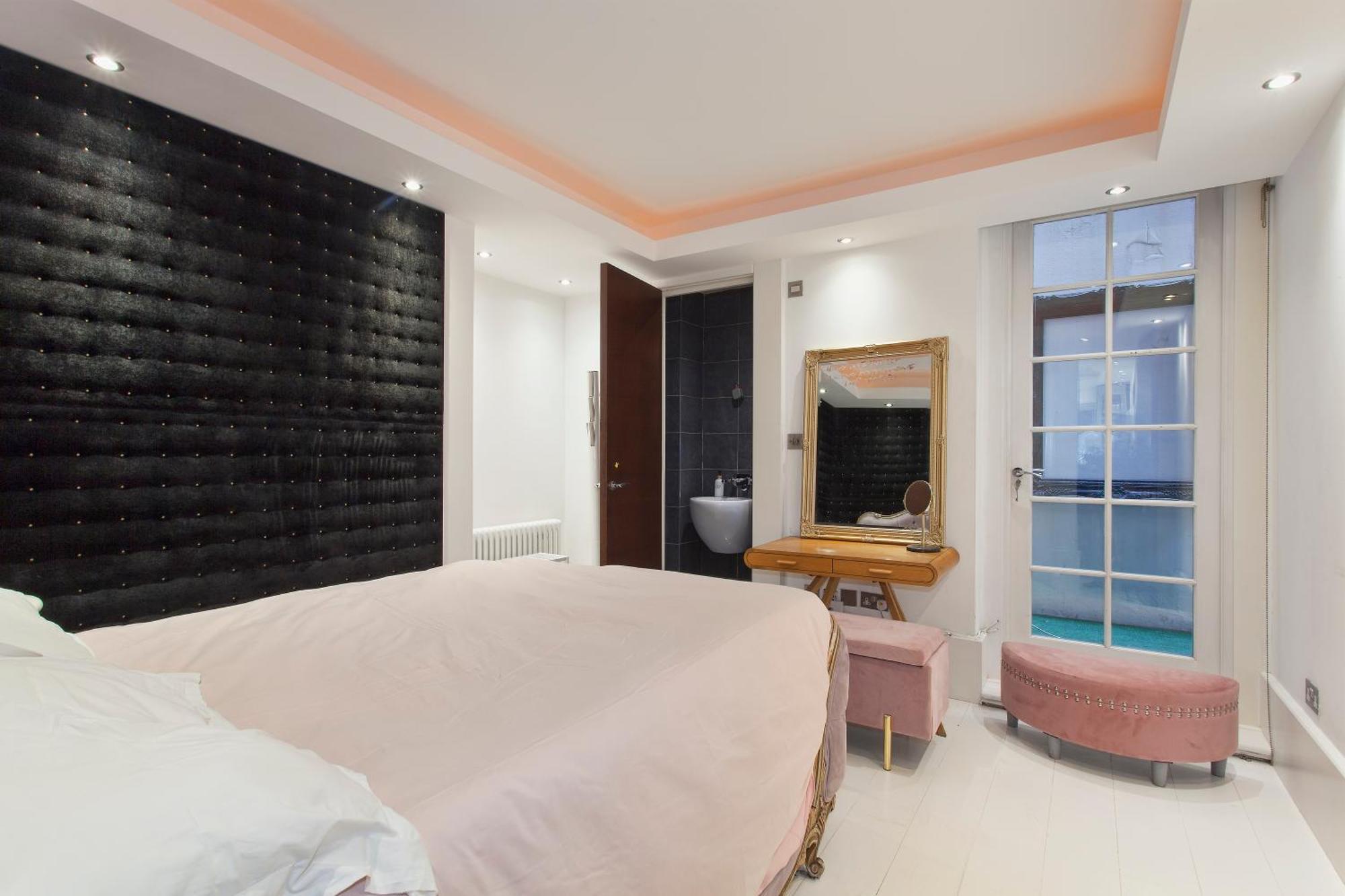 Apartment Hampstead Summer Time Garden London