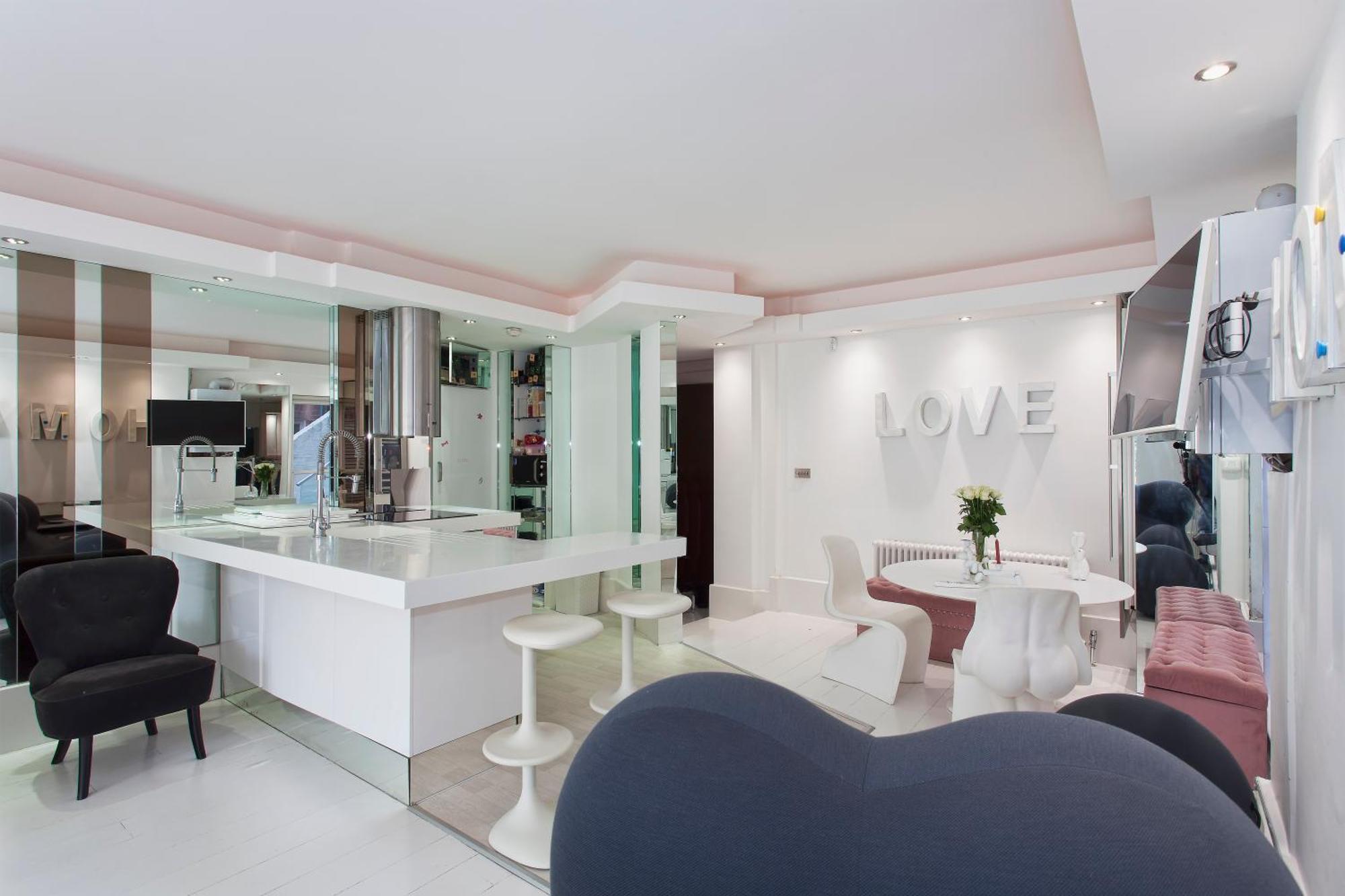 Hampstead Summer Time Garden Apartment